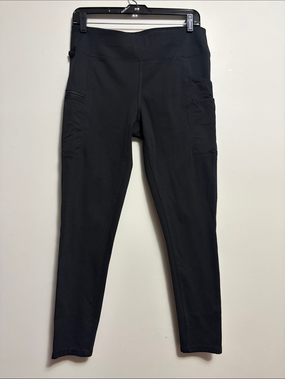 Carhartt Women’s Black G Force Fitted Leggings with Cargo Pockets Medium